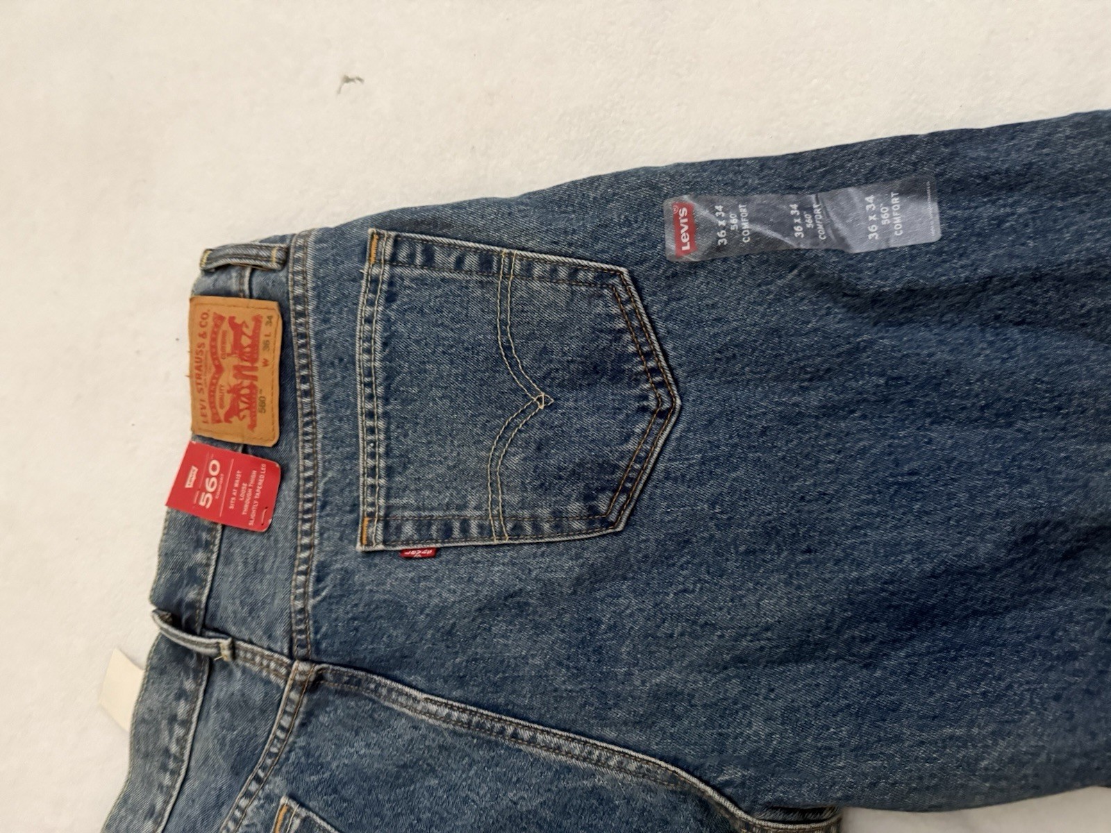 💙 Levi’s 560 Men’s Jeans 36 x 34 NWT Relaxed Fit Straight Leg Denim 💙