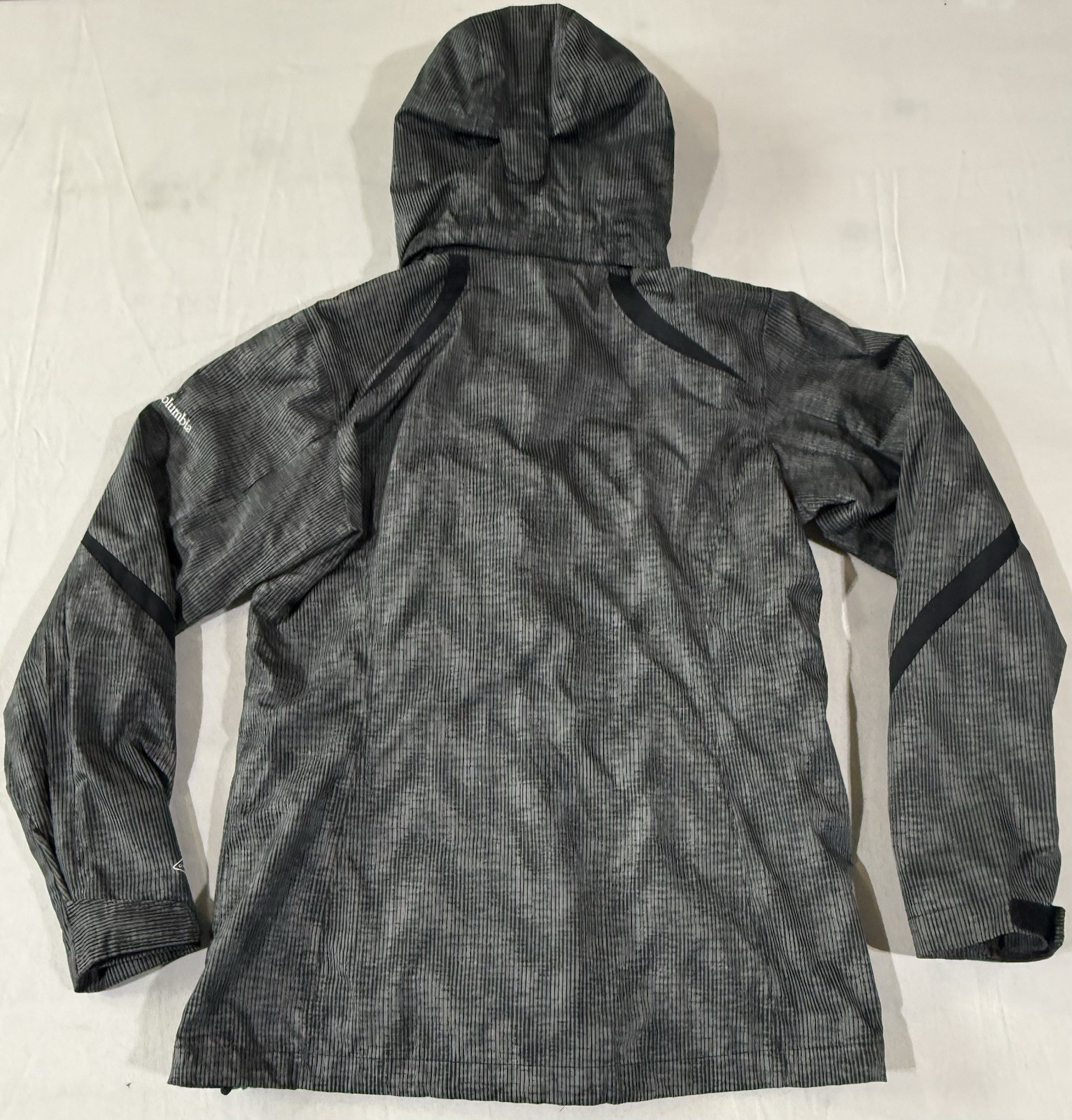 Columbia Omni-Tech Rain Jacket Womens Small Gray Sealed Seams Hooded Outdoors