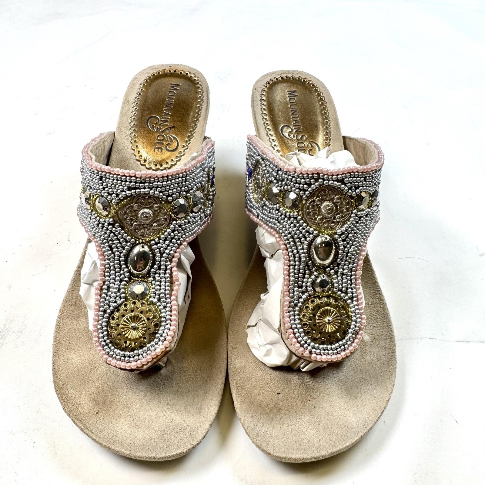 Mountain Sole Lee Shoes Womens Size 8 Beige Beaded Boho Wedge Thong Sandals