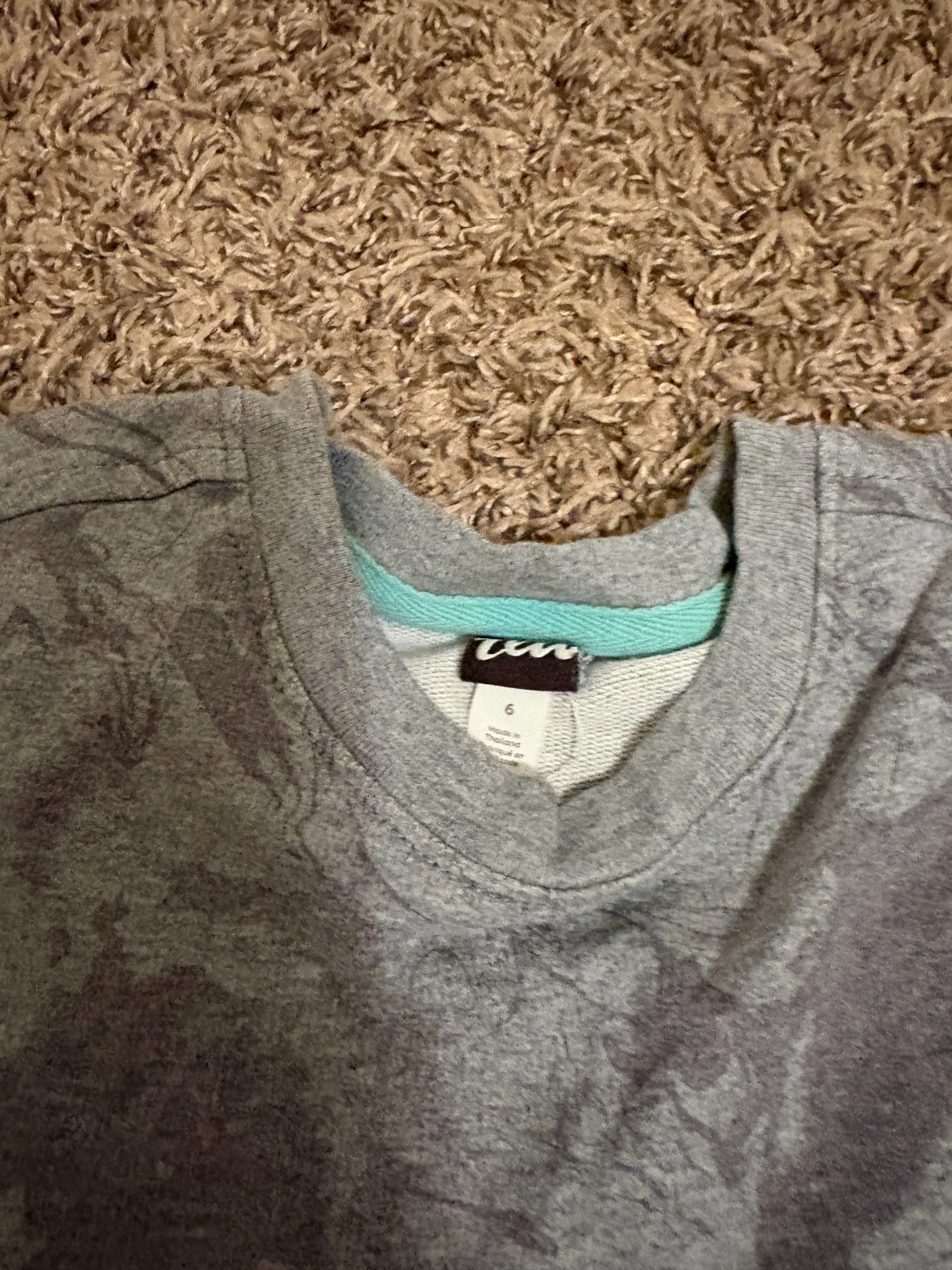 Tea Collection Short Sleeve Sweatshirt 6 Gray Floral Print Kangaroo Pocket