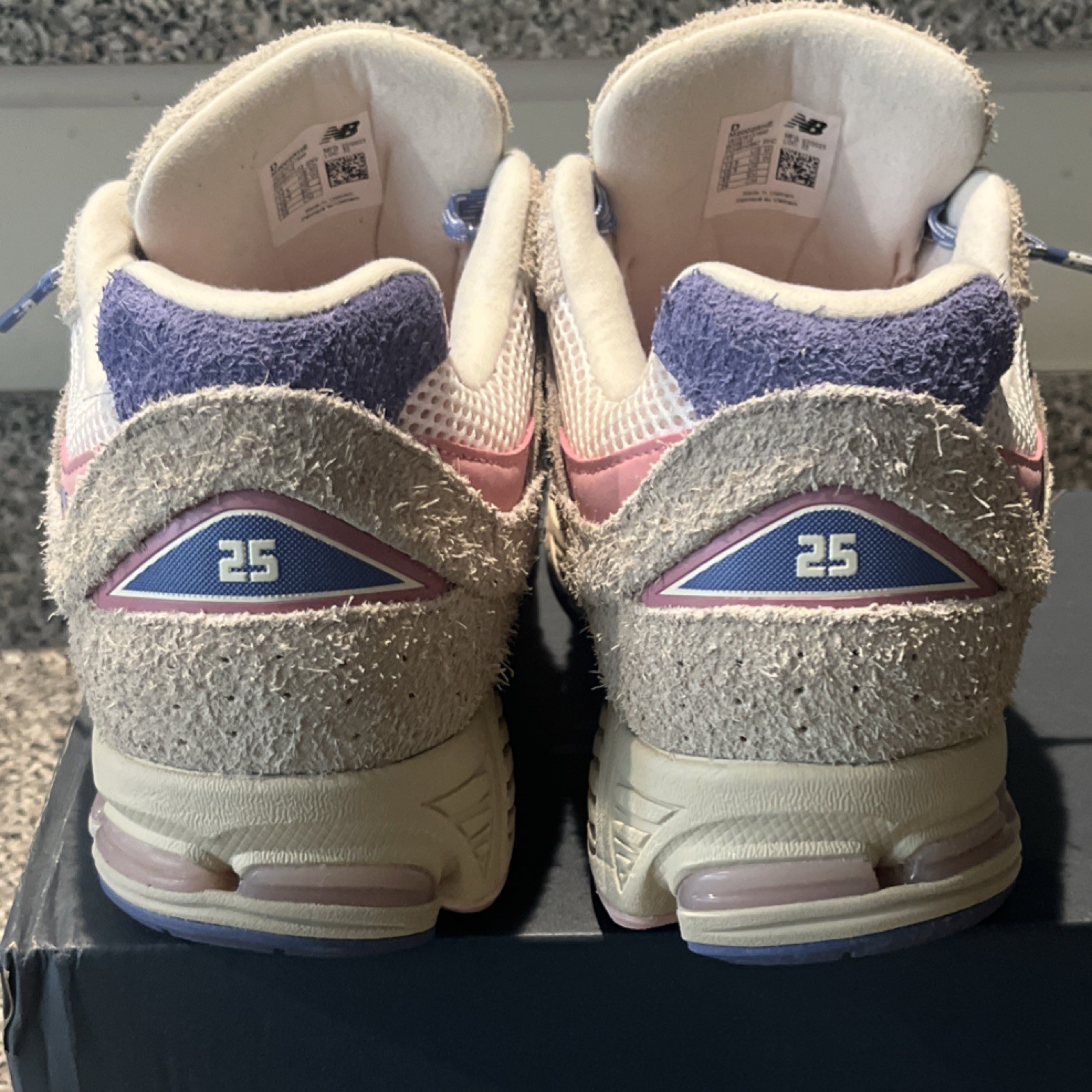New Balance Hype DC 2002R Native Dynamics M2002RHE Suede Ivory Pink Blue Sneaker