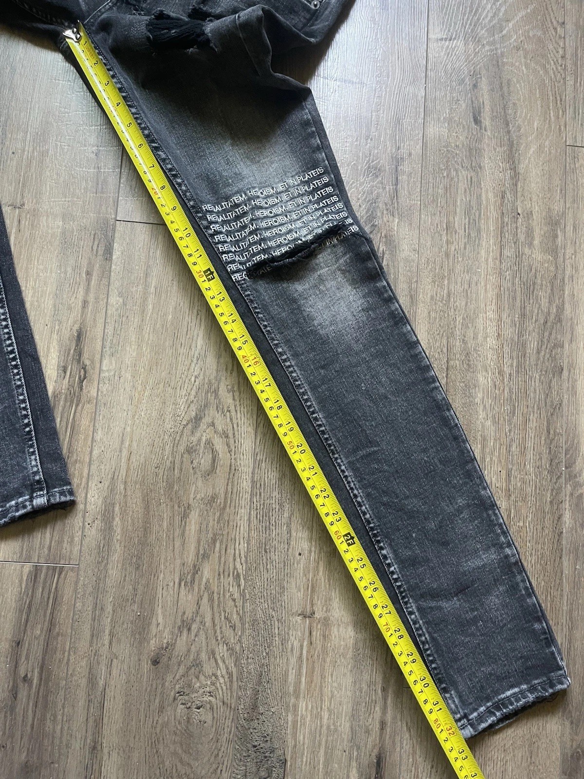 KSUBI MEN’S VAN WINKLE ANGST PLATEIS JEAN SIZE 30X32.5” DISTRESSED