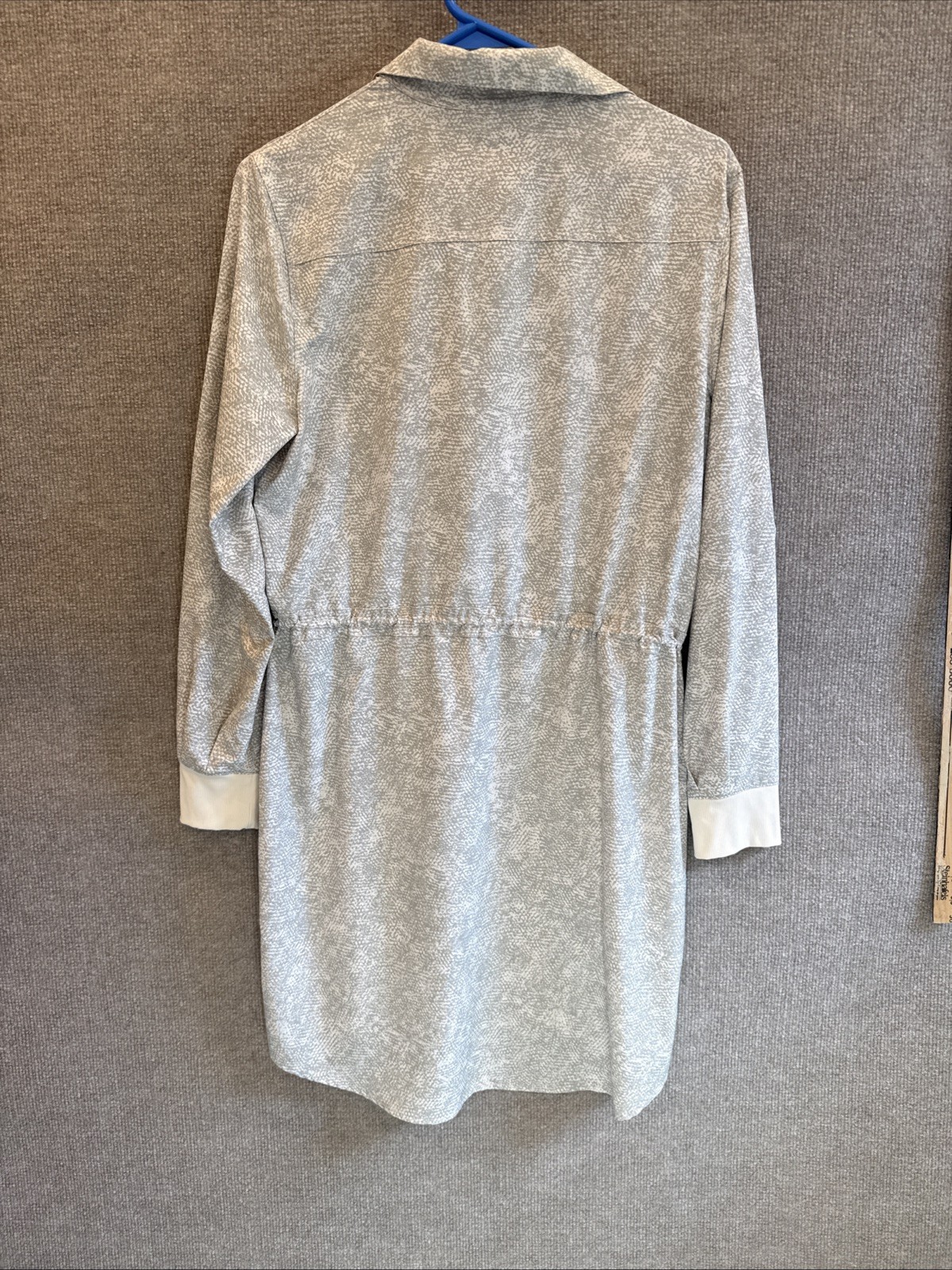 ATHLETA Dress Womens Size M Zuma Shirtdress V-Neck Gray Drawstring Stretch EUC