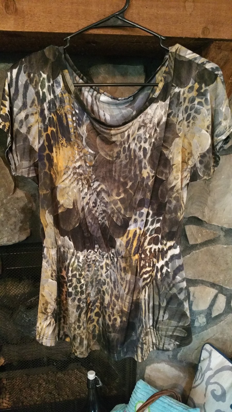 Women’s Blouse Size M Tan Black Brown Yellow Very Pretty Dressy