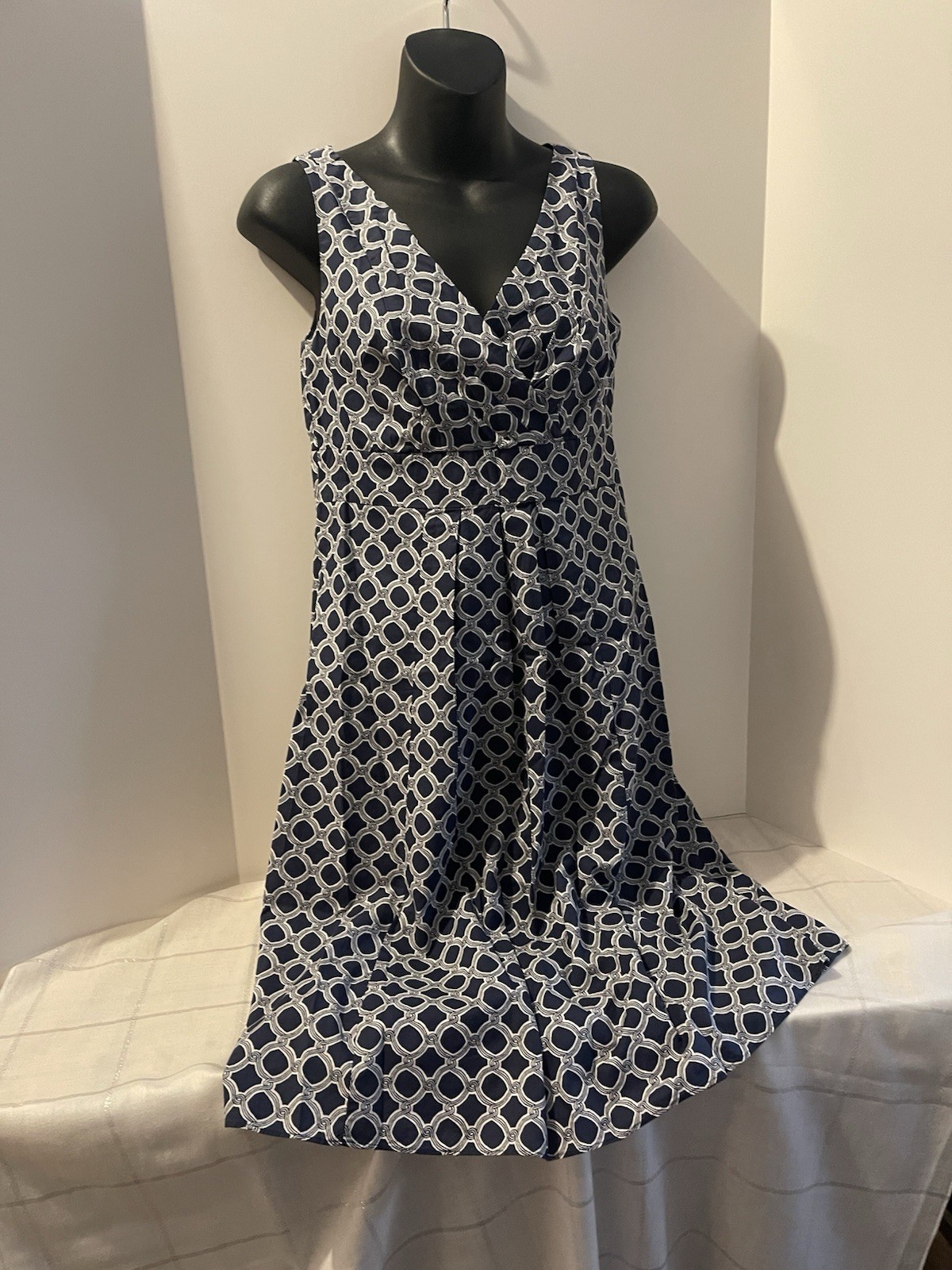 Land’s End Casual Navy Pattern V-neck Lined 100% Baumwolle (cotton) Size 2
