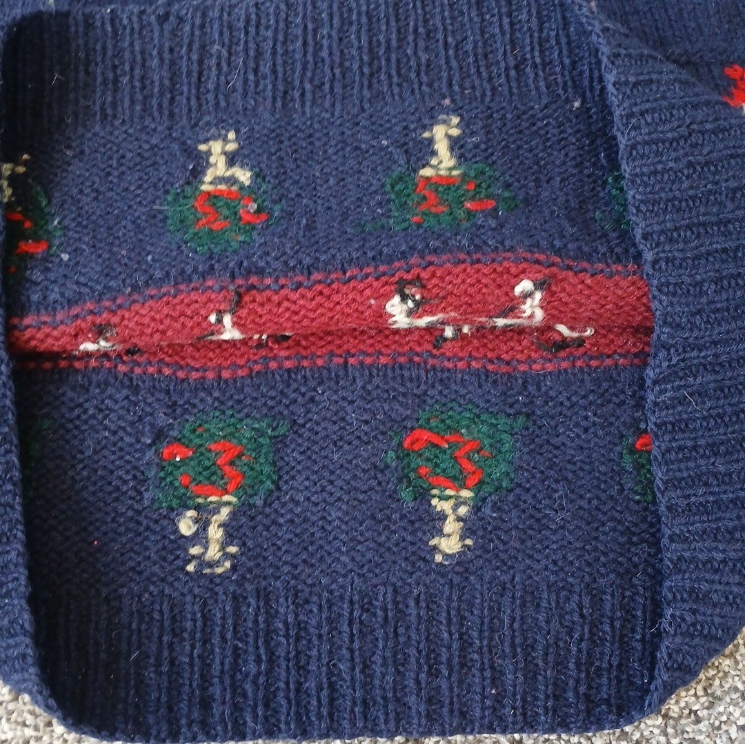 Susann D Knitted By Hand 100% Wool Shetland Farm Animal Sweater Medium