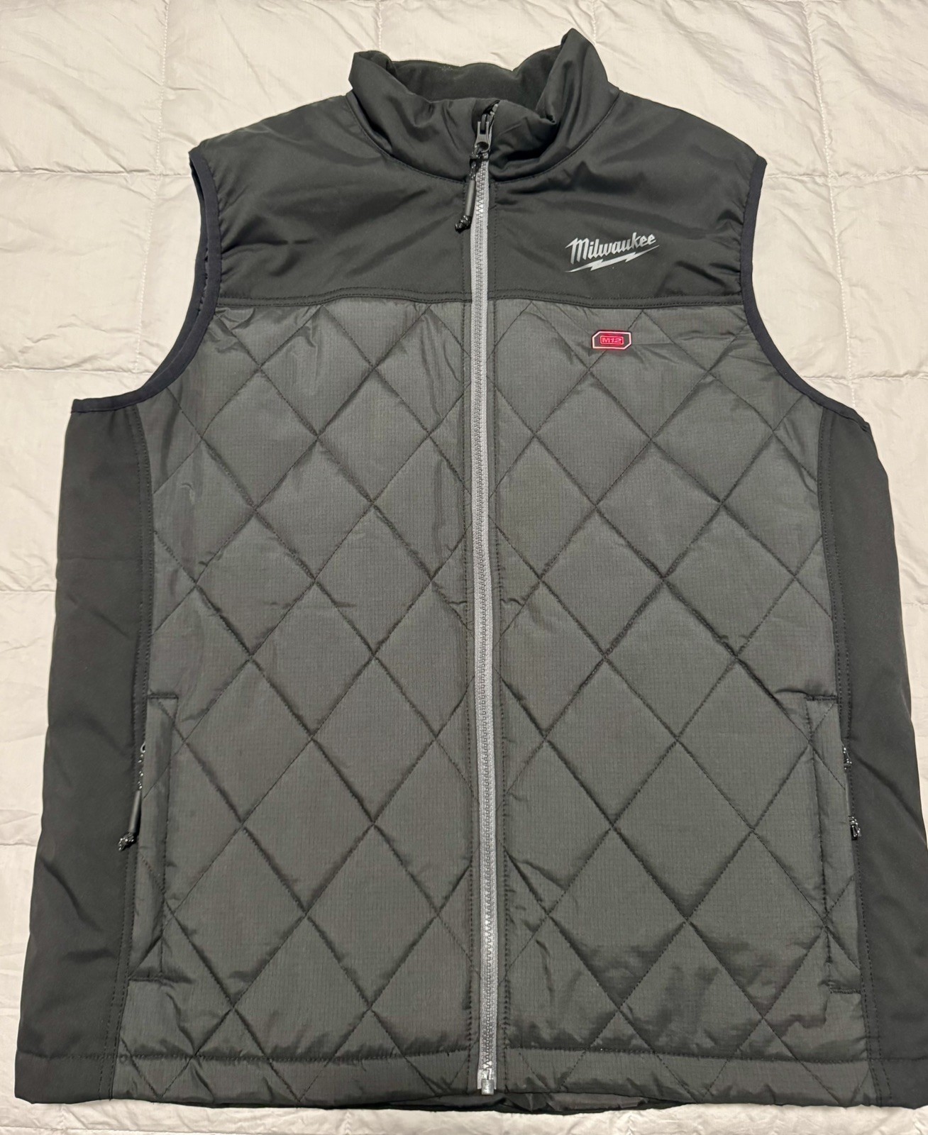 Milwaukee M12 Heated Gear Vest Quilted Full Zip Men’s Size Large Black
