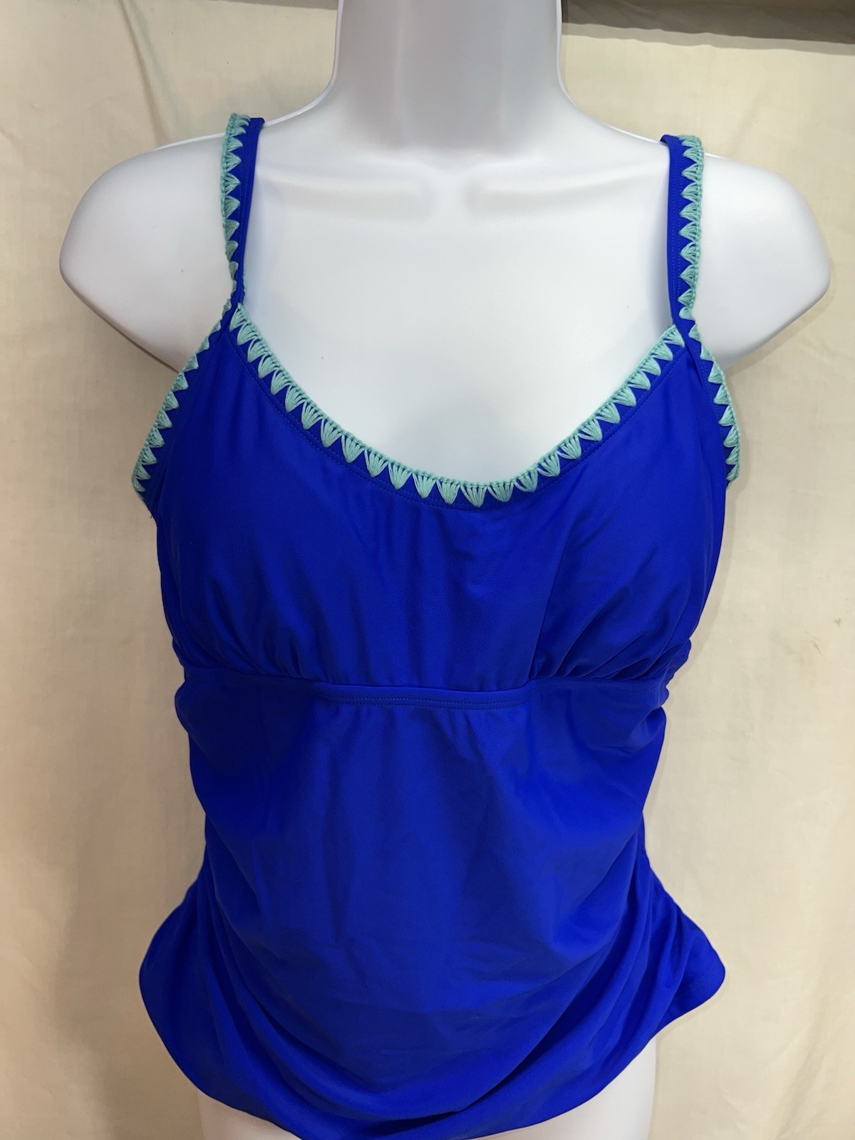 NWT CUPSHE royal blue nylon/poly/spandex XL tankini top, shell stitch accent