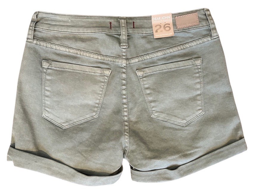NEW Dear John Shorts Size 26 Green Cuffed Roll Up Ava Style NWT