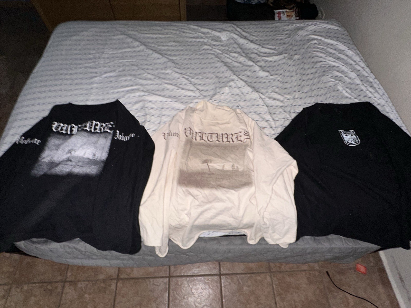 Lot of (3) Yeezy Vultures long sleeve -Size 3 Kanye Ye FREE SHIPPING