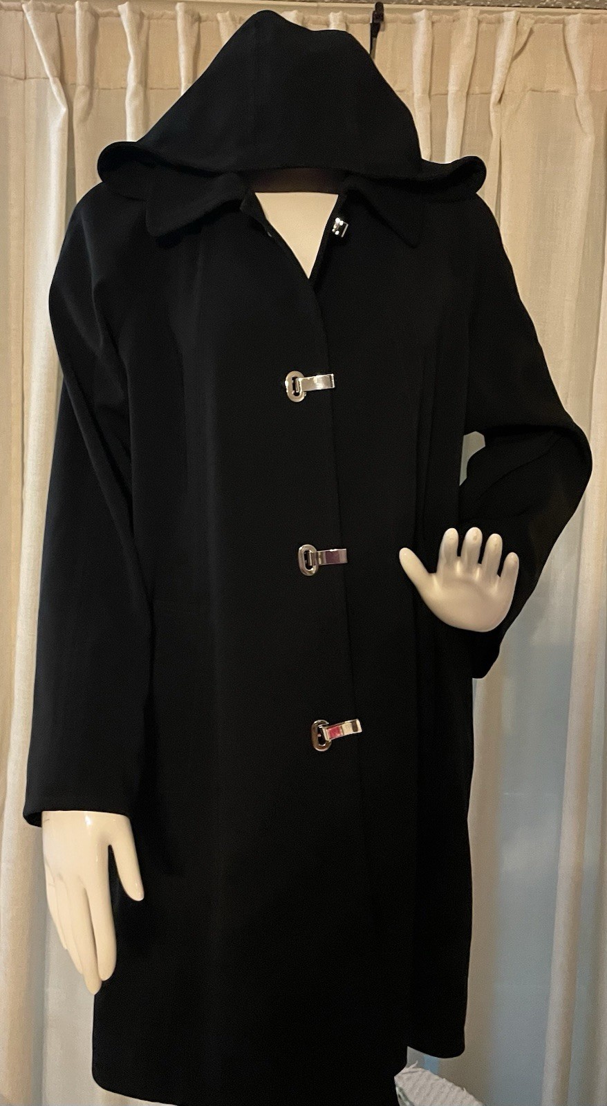 London Fog Large Black Buckle Snap Water Resistant Jacket