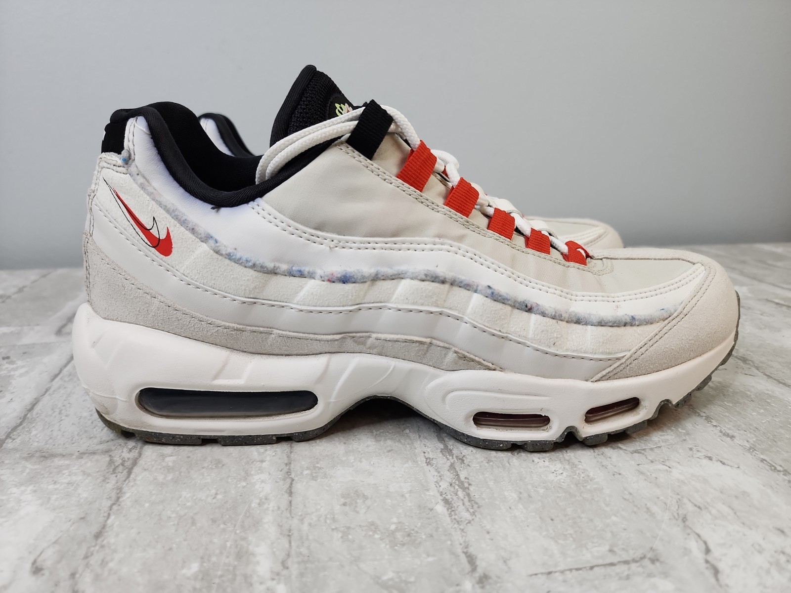 Nike Air Max 95 SE Double Swoosh Light Bone Habanero Red Mens Sz 9.5 DQ0268-002