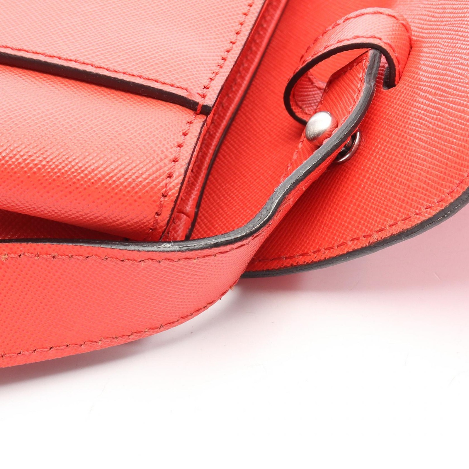 MCM Leather 2way Handbag – DUTY FREE