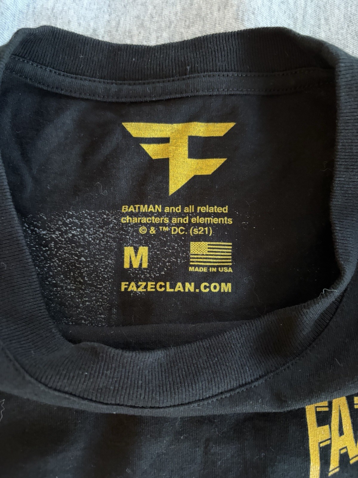 FaZe Clan Men’s M Black Batman DC Graphic Print Logo Crew Neck T-Shirt