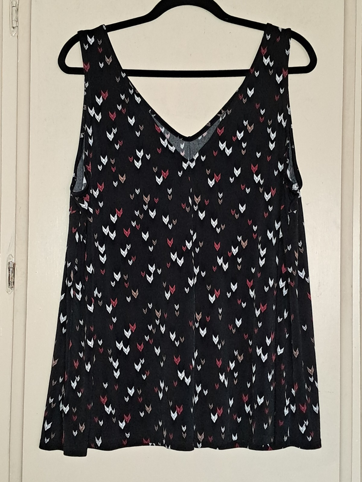 Torrid 1 Black V-neck Tank Blouse