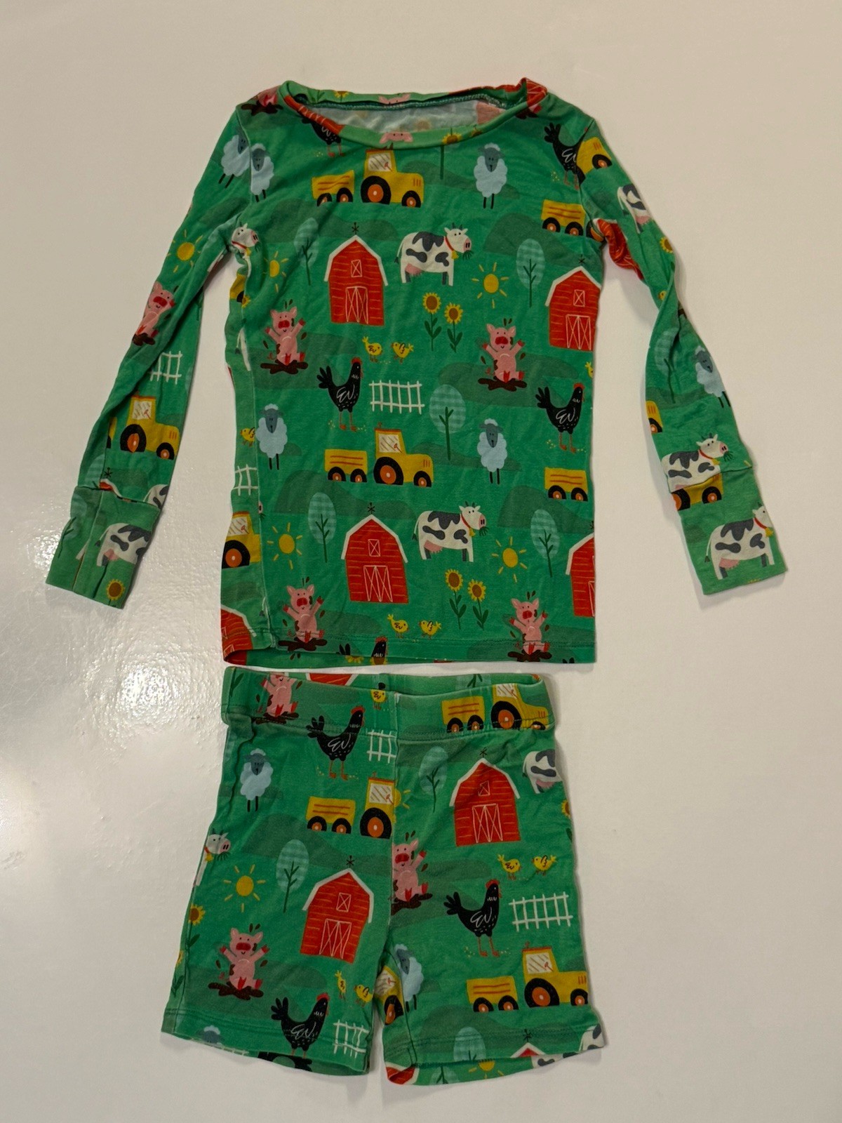 Kiki + Lulu size 2T viscose bamboo pajama set Farm Animals long sleeve shorts
