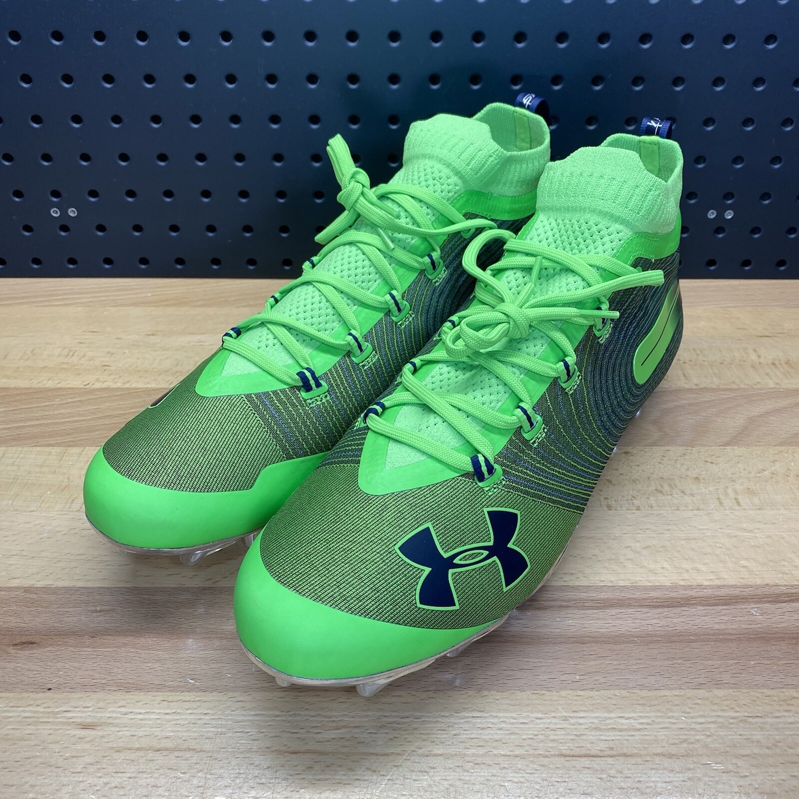 Under Armour Spotlight MC Grinch Green Chrome Football Cleats Men’s Size 14
