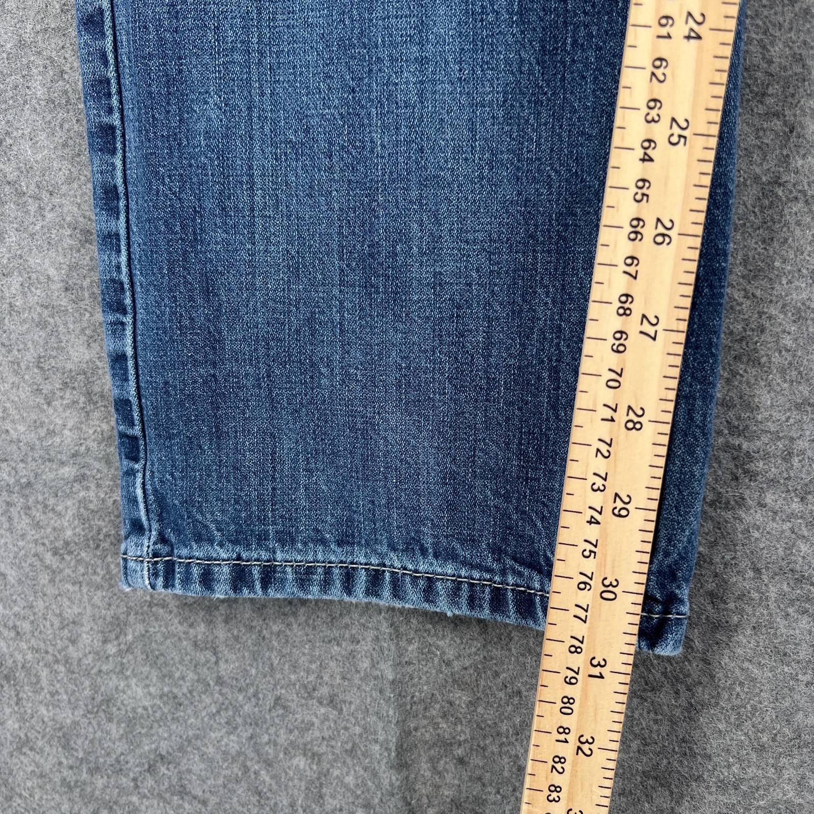 Levi’s 559 Jeans Men 33×34 Blue Relaxed Straight 100% Cotton Medium Wash Denim