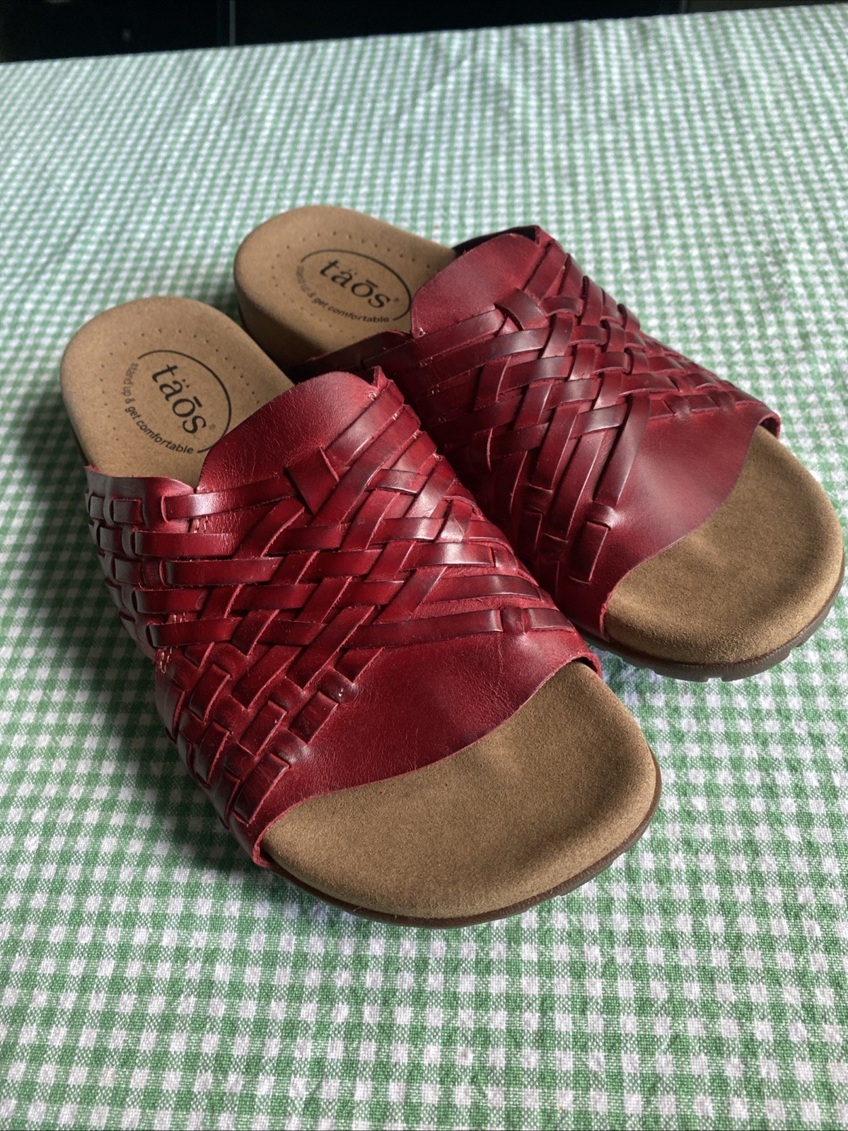 Taos Women’s Guru Sandals With Bunion Coverage In Red US 8