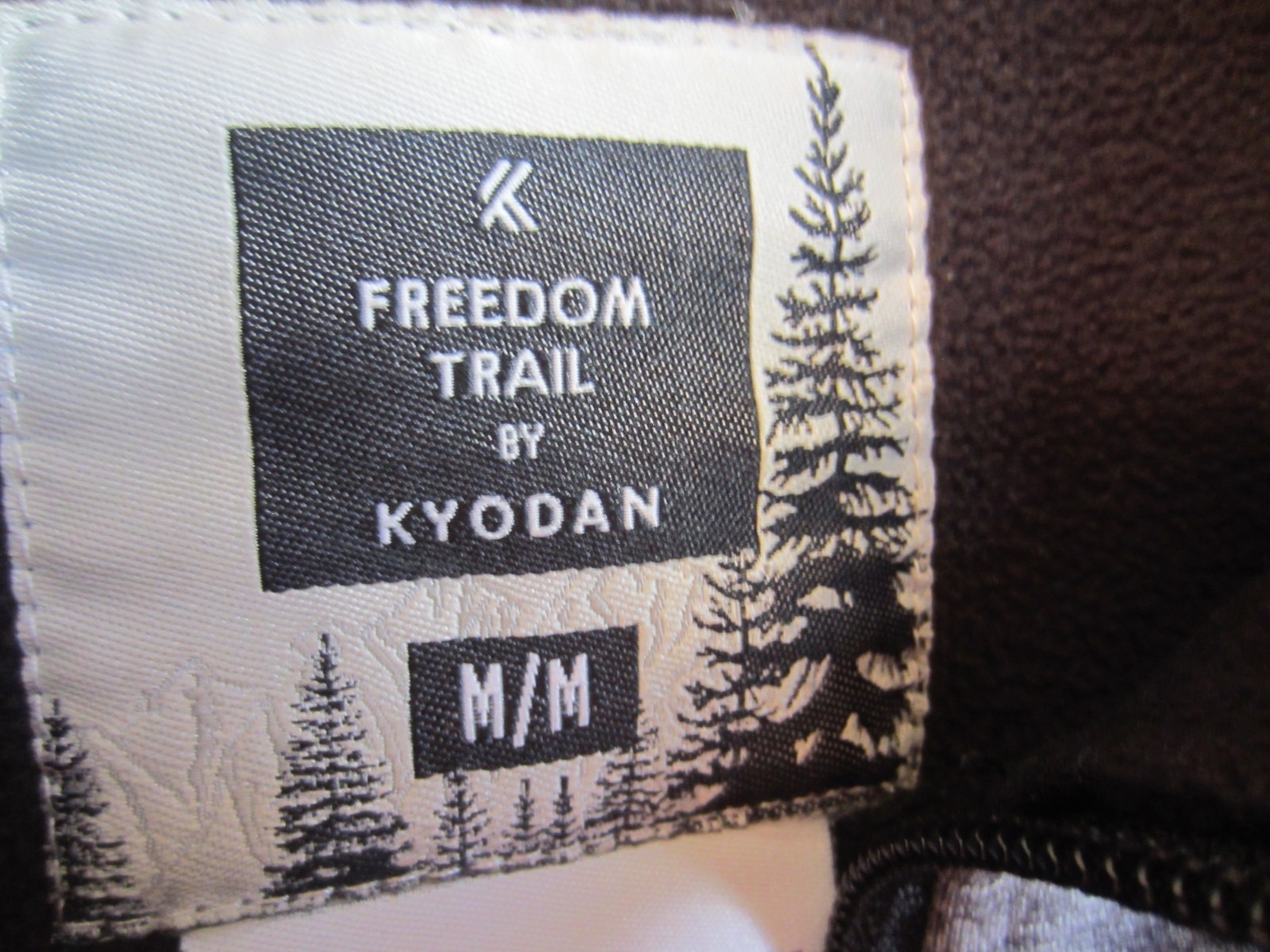 NWOT women’s soft shell jacket Freedom Trail by Kyodan Size M purple color