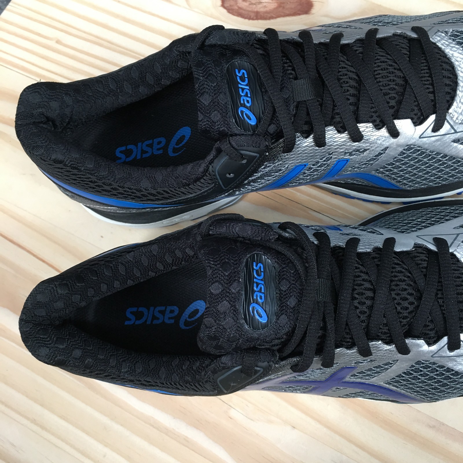 Asics Gel-Cumulus 17 Running Shoes Mens 12.5 2E Lace Up Sneakers Gray Black NEW