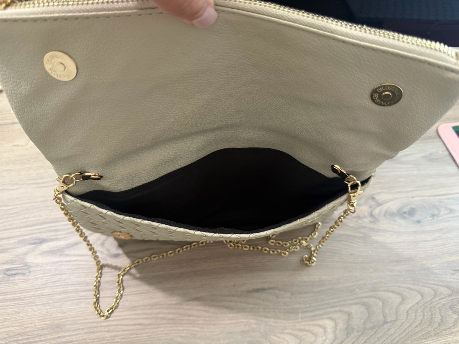 Cream Woven Chain Crossbody Clutch Bag | Gold Chain Strap