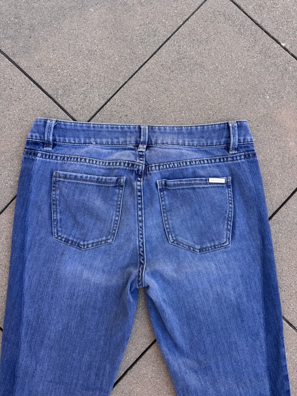 White House Black Market The Straight Two Tone Stripe Step Hem Jeans Size 4 Blue