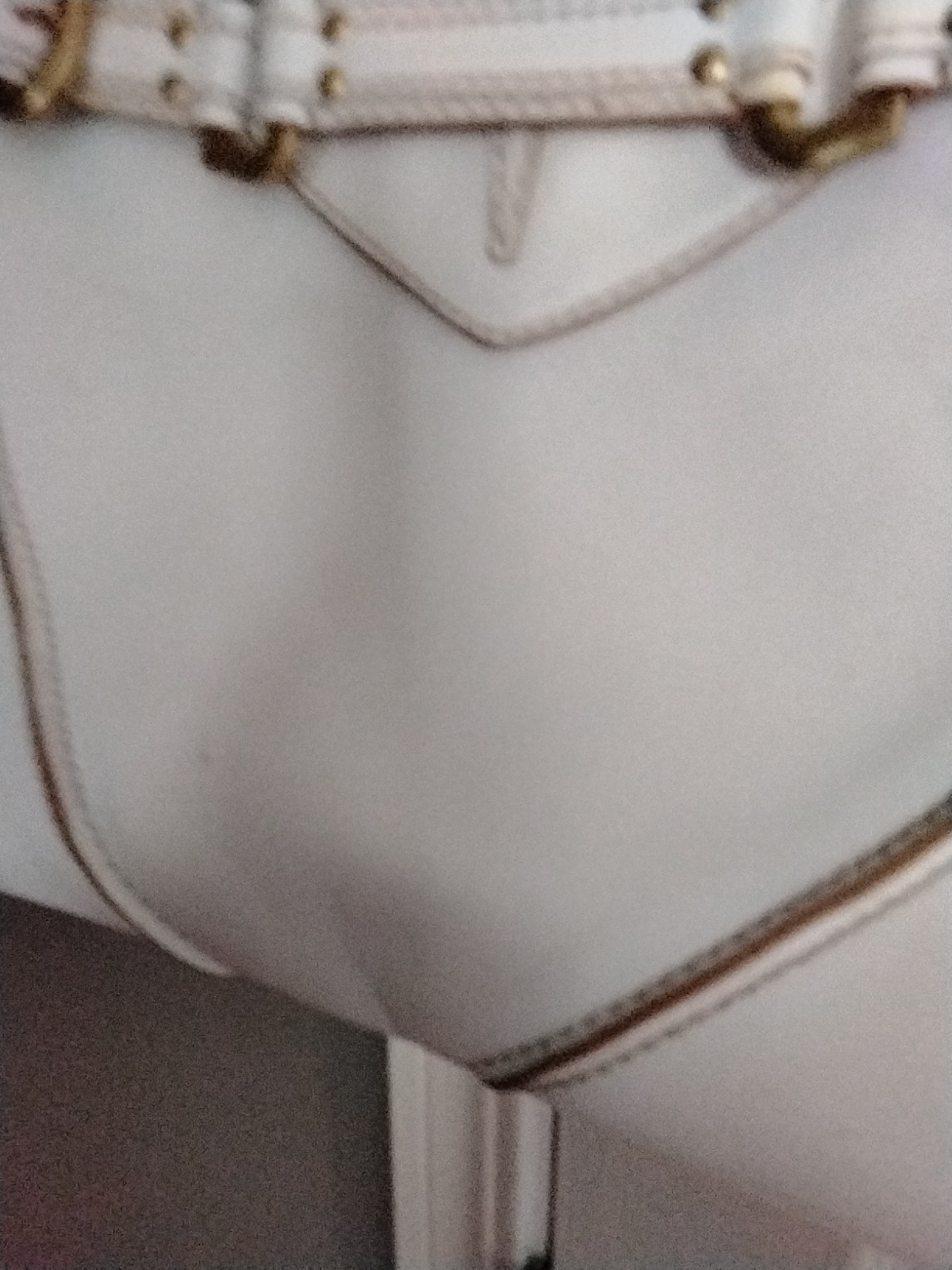 Medium Leather