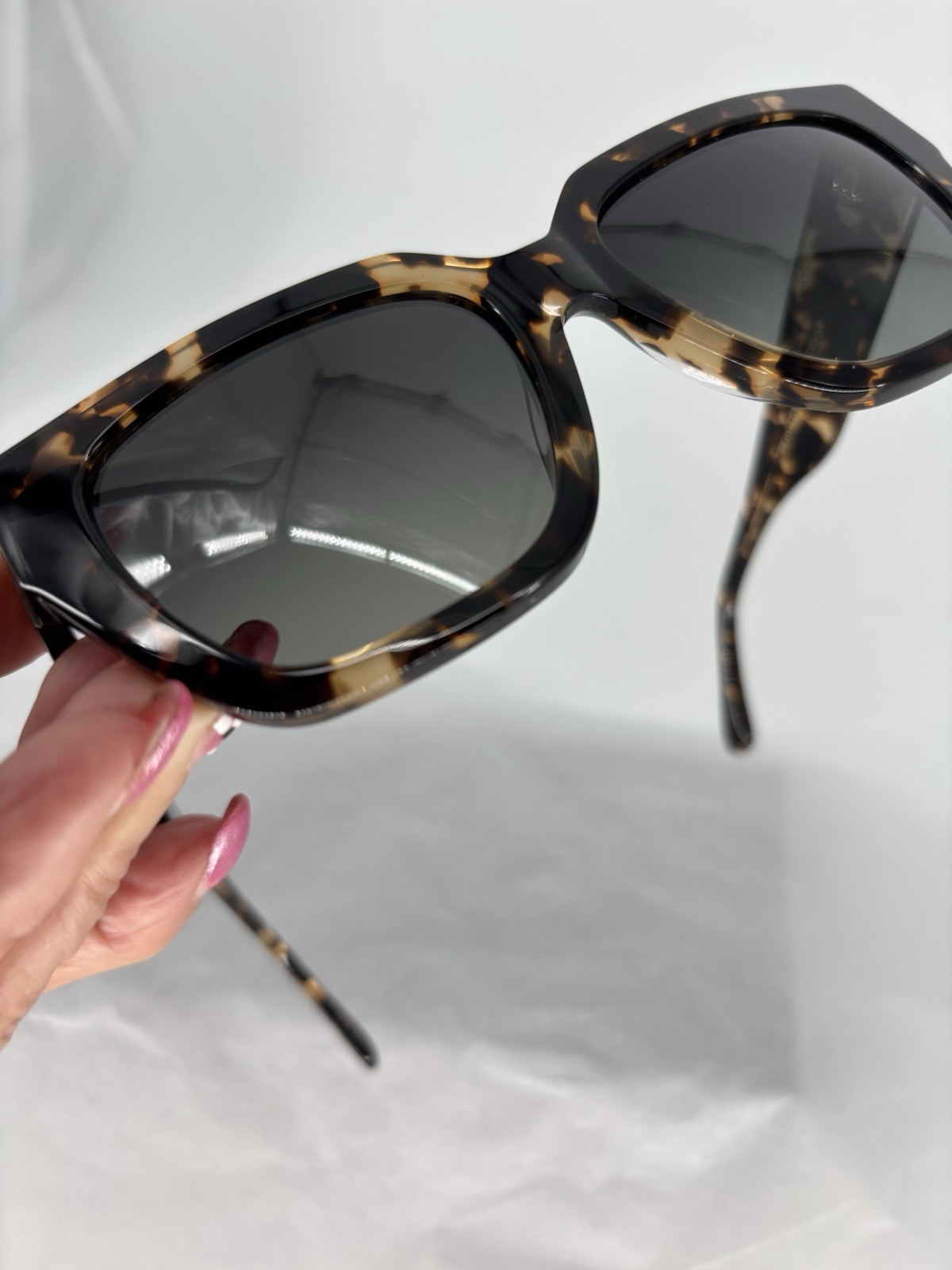New Diff Eyewear Bella Oversized Square Cateye Sunglasses Remi II Tortoiseshell