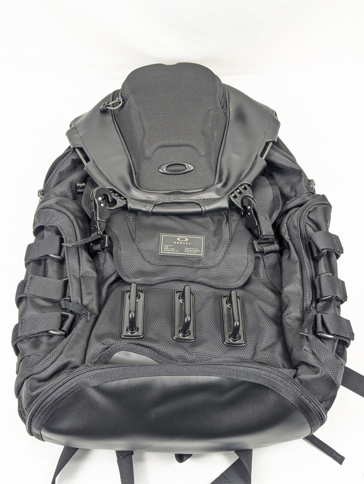 Oakley Kitchen Sink Backpack 34L Stealth Black Tactical Travel Riding