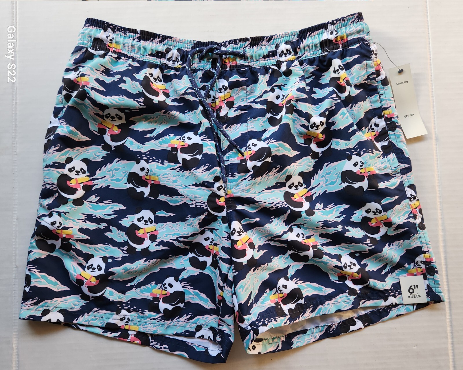 No Boundaries Men’s Apparel Panda Elastic Waist Shorts – Size: Medium (32-34)