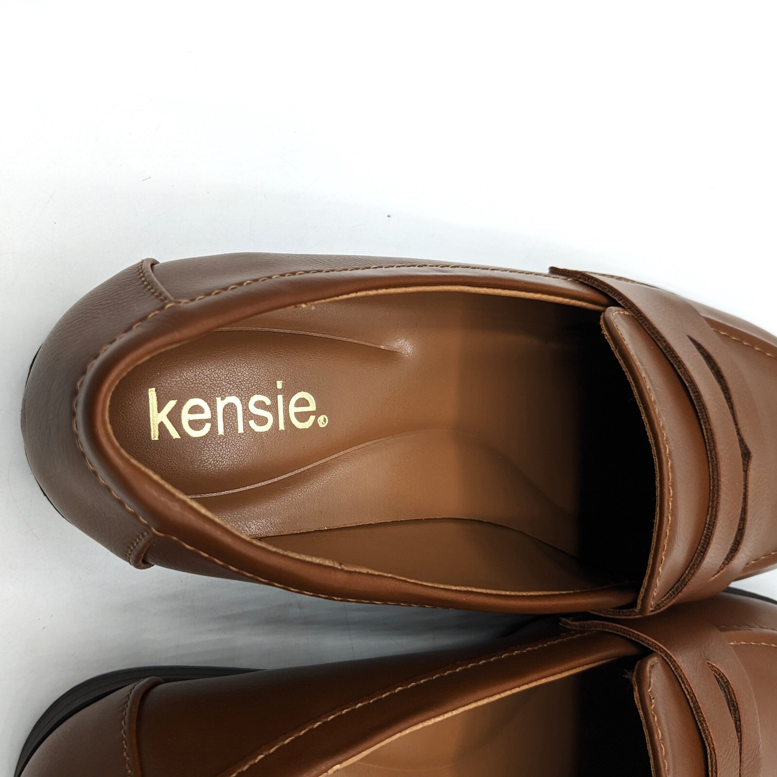 Kensie “Gitty” Women’s Slip-On Penny Loafer w/Padded Footbed (Cognac) – NEW