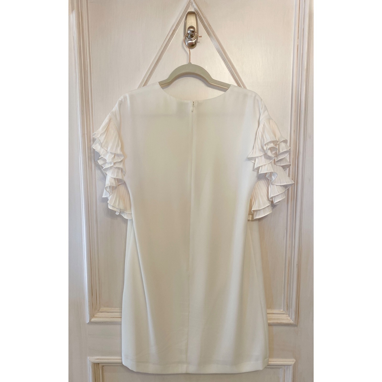 Cece Antique White Moss Crepe Tiered Pleated-Sleeve Shift Dress 6