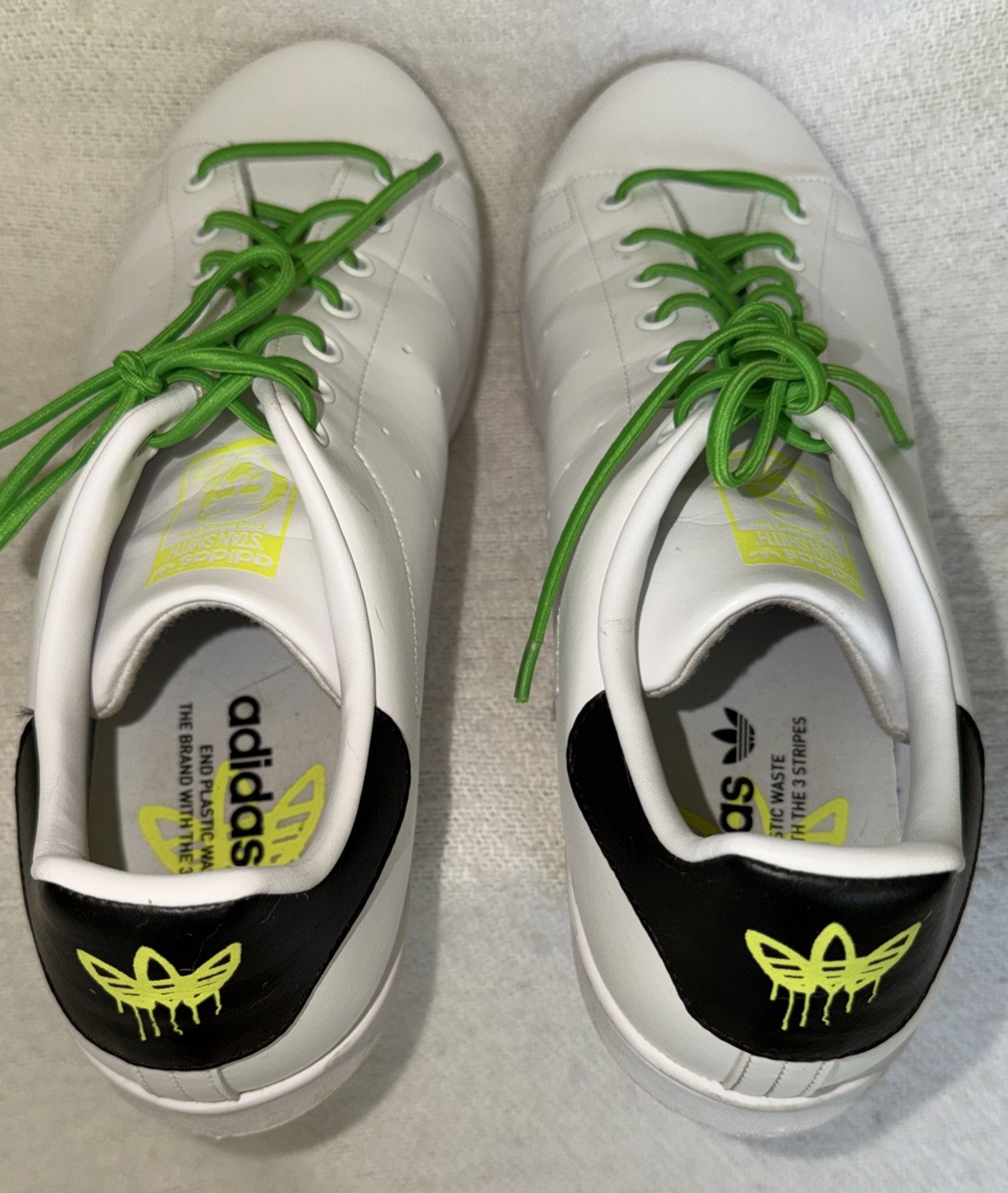 Adidas Stan Smith Mens Athletic White Sneakers – Size 13.5