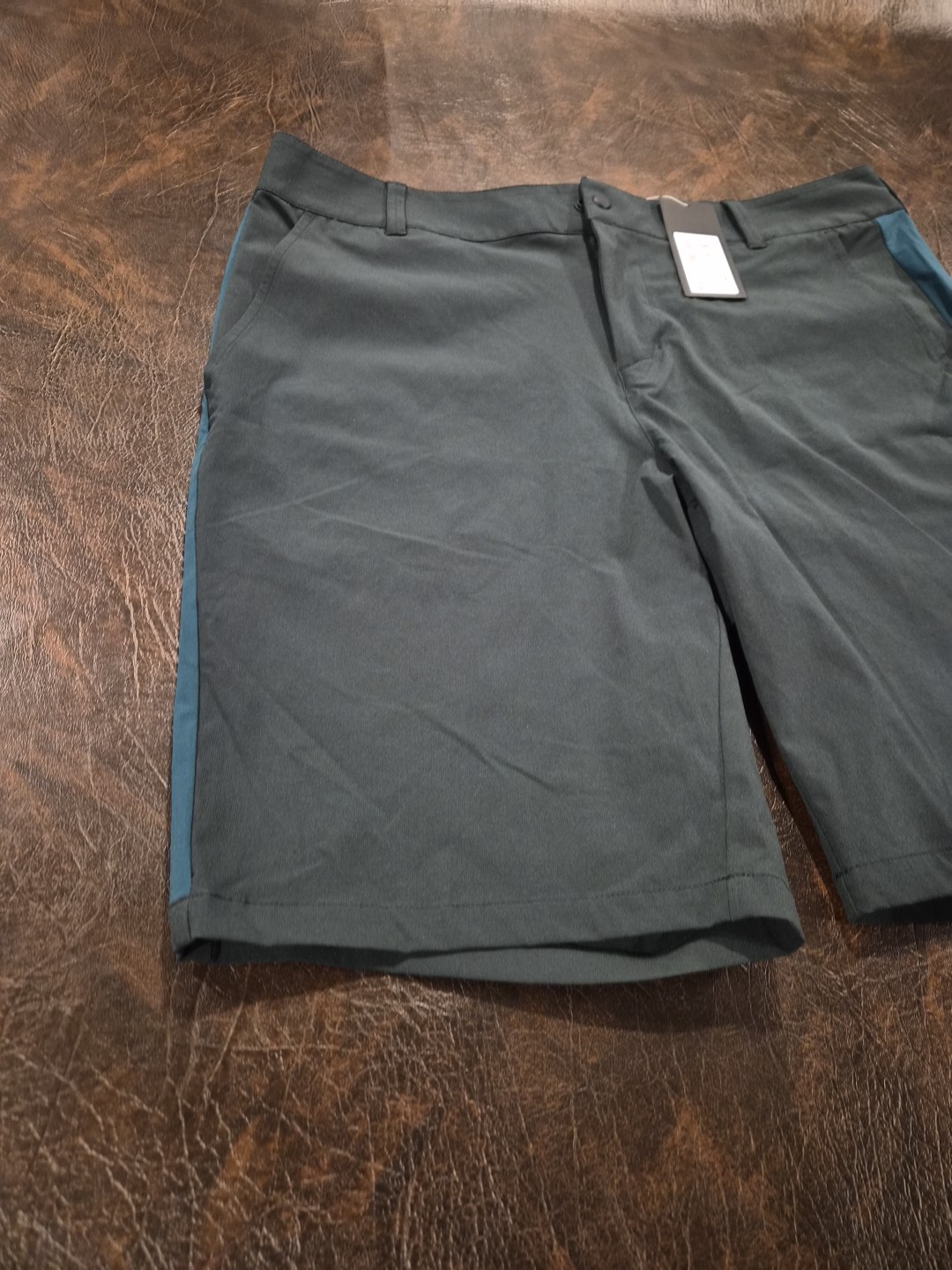 Oakley Mens Performance Fit Shorts Green 36 New With Tags B546