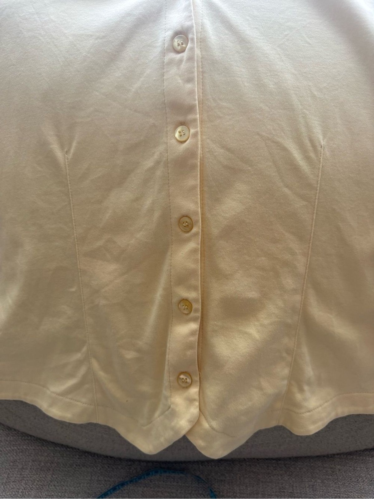 Women’s L.L. Bean Pale Yellow Button-Front V-Neck Top, 100% Cotton, Large, EUC