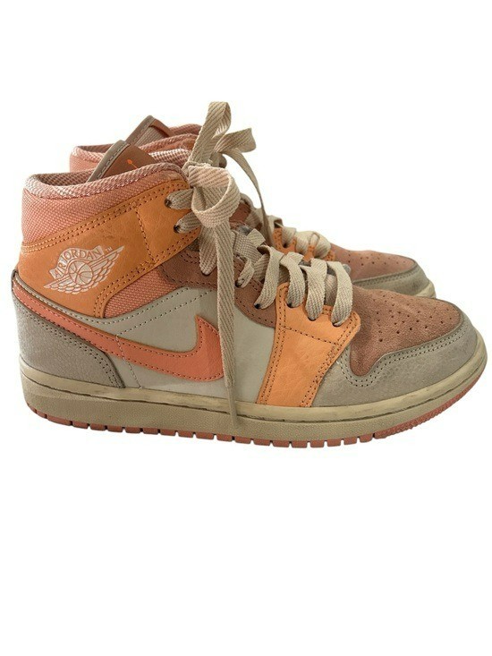 Nike Air Jordan 1 Mid Atomic Orange/Apricot Agate – Size 6