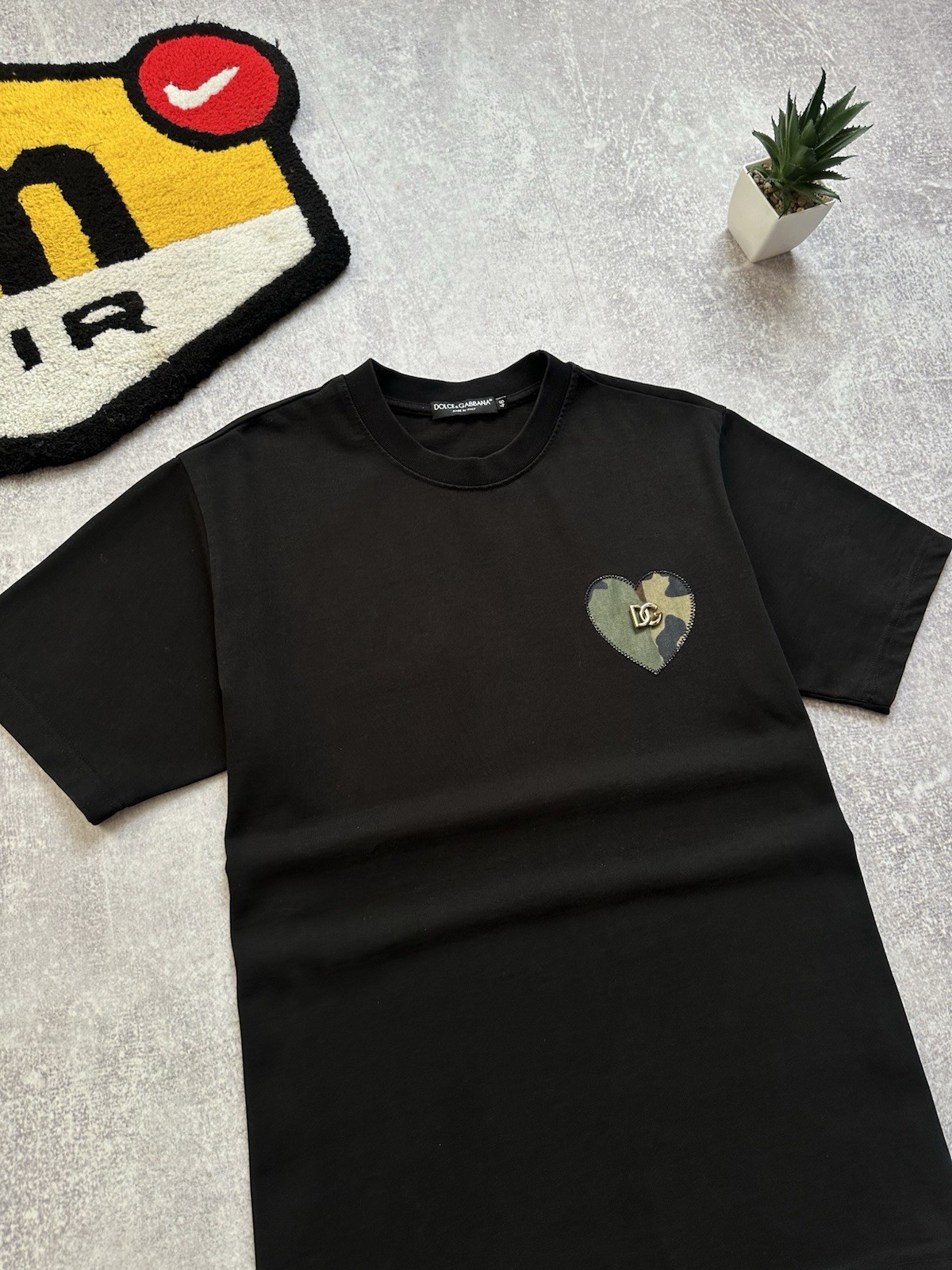 Dolce & Gabbana DG Heart Camo Patch Black T-Shirt IT 46 Fits Men’s L