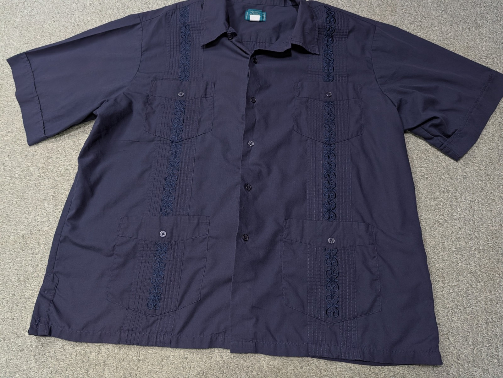 TropiCool Vintage Men’s Purple Guayabera Embroidered Tropical Button Shirt XL