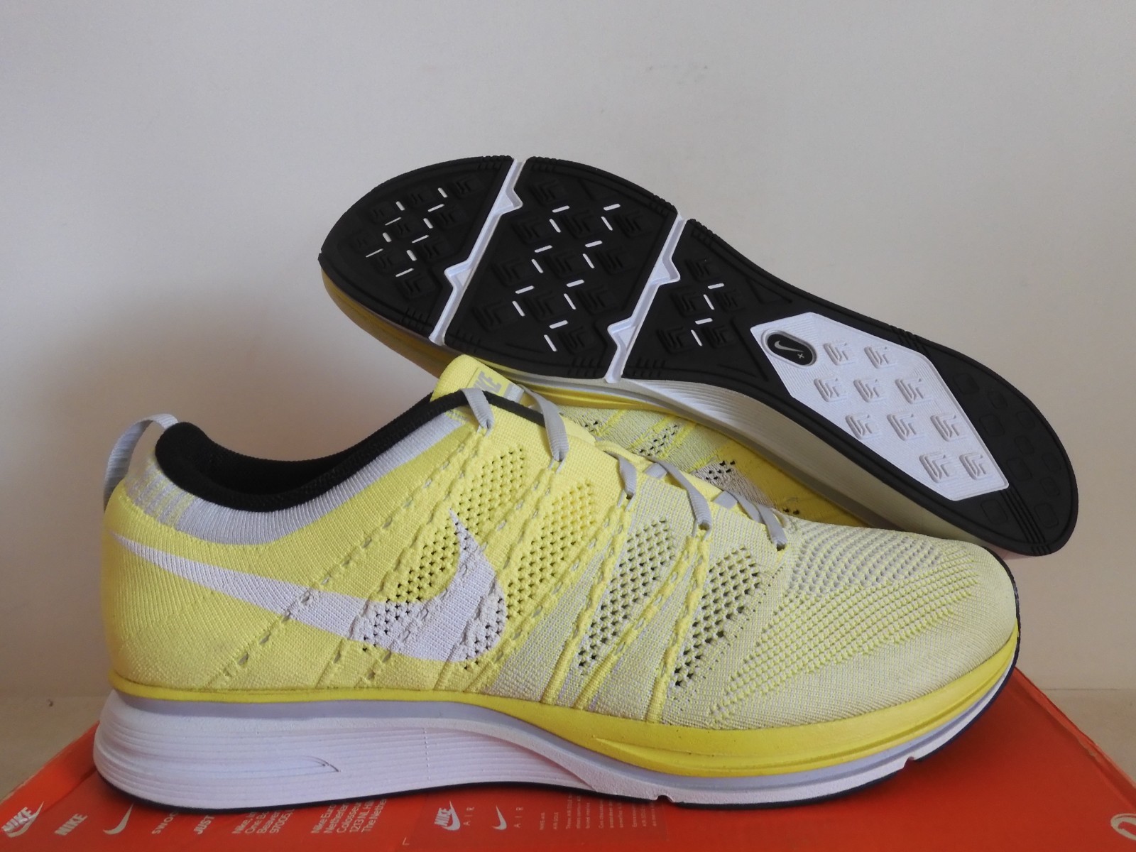 Nike Flyknit Trainer + Electric Yellow-White-Pure Platinum Sz 14 [532984-710]