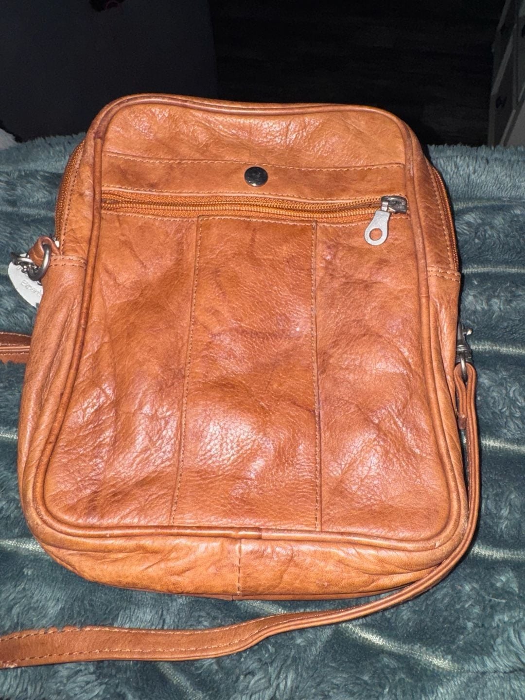 Paul & Taylor Brown Genuine Leather Multi-Pocket Crossbody Bag
