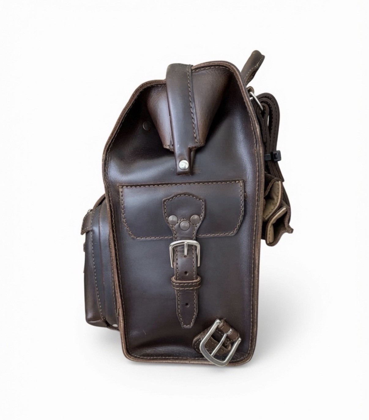 Saddleback Leather Co. – Big Mouth Leather Backpack in (DCB) Dark Coffee Brown