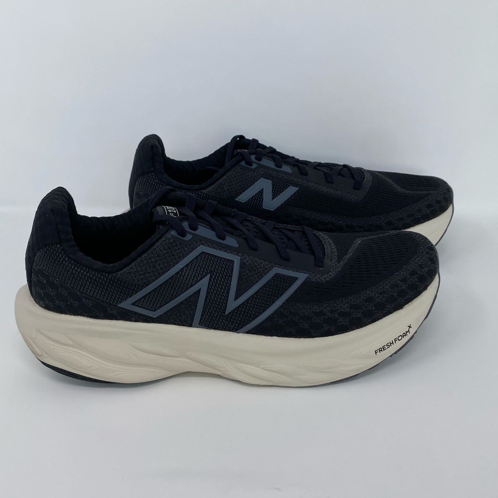 New Balance 1080v14 Black/Magnet/Linen Men’s 10.5D Fresh Foam X