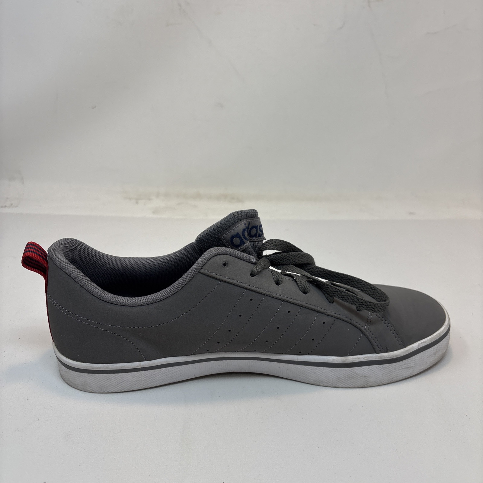 Adidas Men’s Size 9.5 VS Pace Trainer Steel Grey Blue and Red
