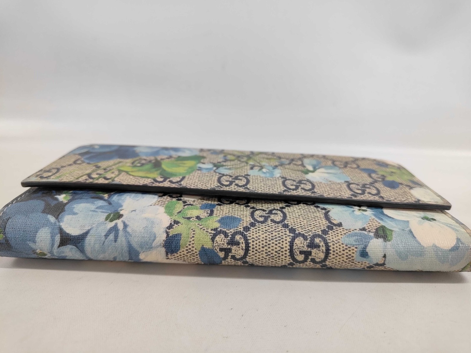 Gucci Blooms Long Wallet GG Supreme Blue