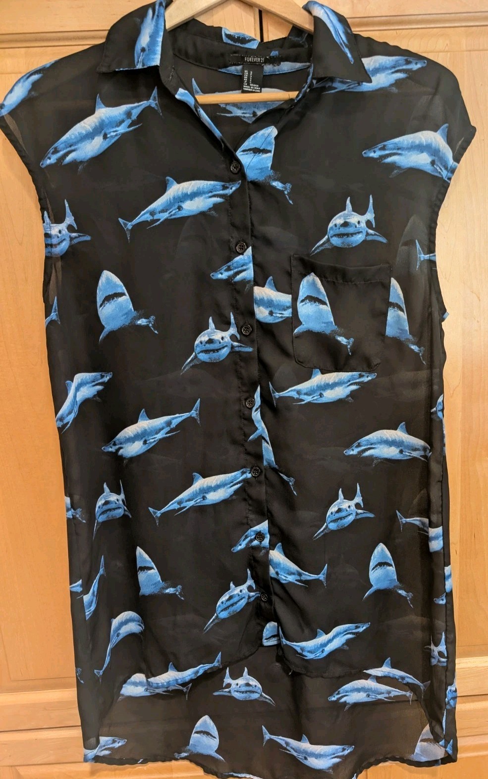 Forever 21 Women’s Sheer Sleeveless Sharks Top long (Size Small)