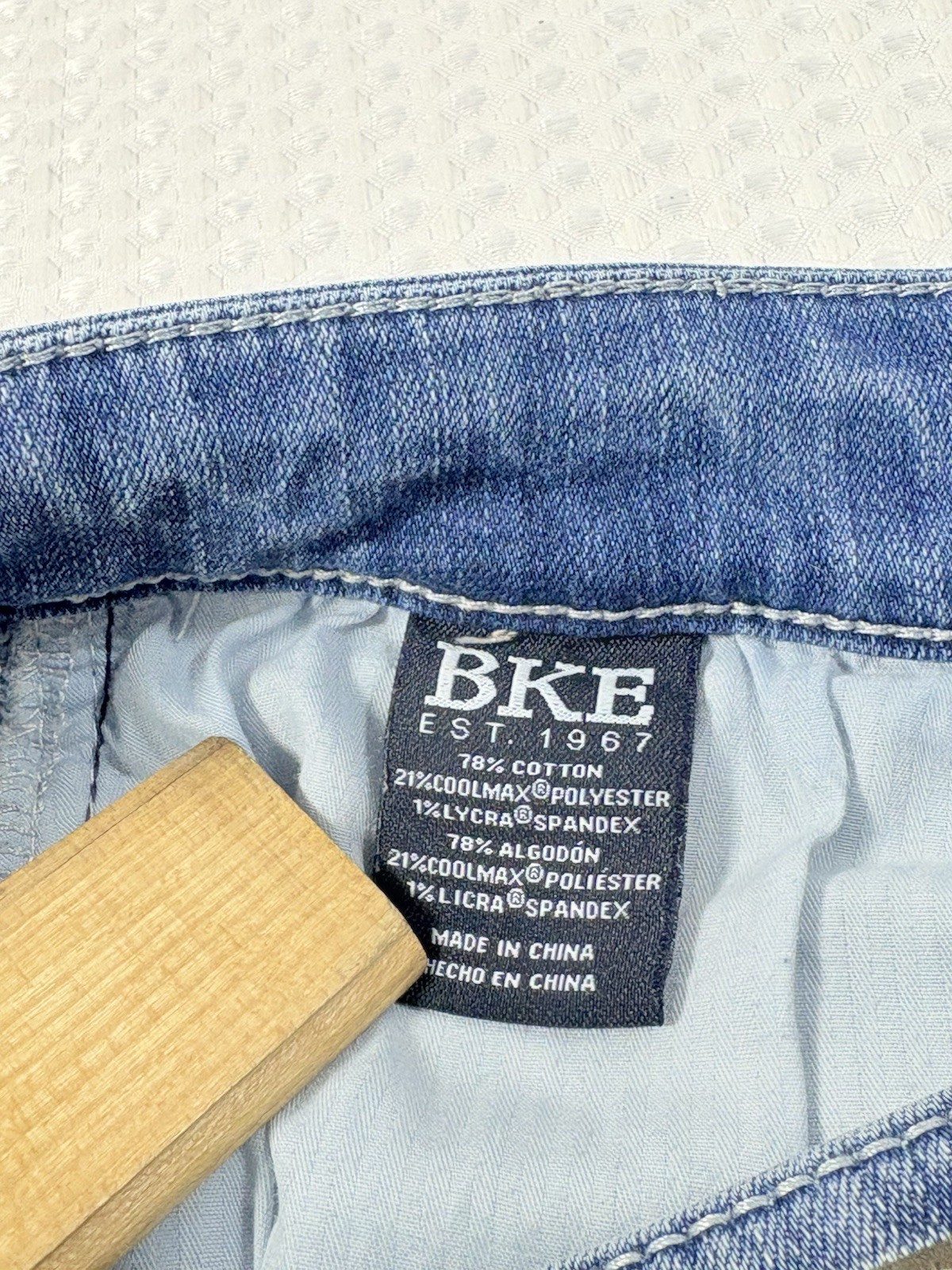BKE Buckle Alec Slim Straight Jeans Men’s Stretch Medium Wash Distressed Denim