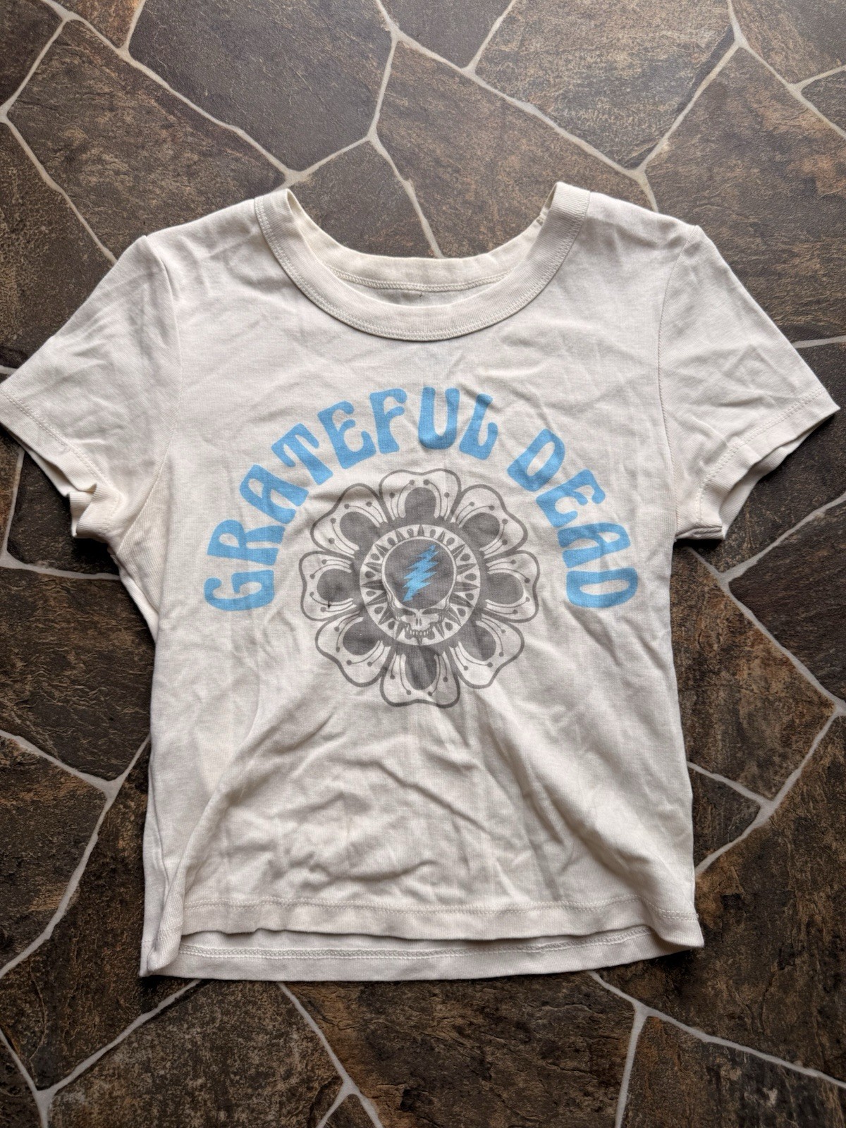 American Eagle Women’s Grateful Dead Band Graphic Crew Neck T-Shirt White S