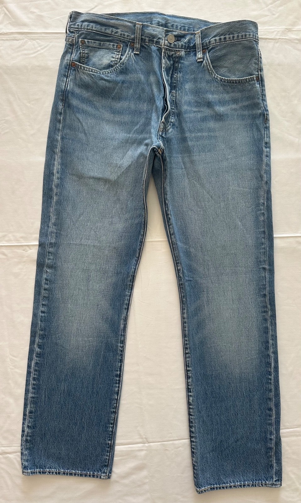 Levi’s 501 Men’s Original Fit Button Fly Blue Denim Jeans Size W33 L30 Made in I