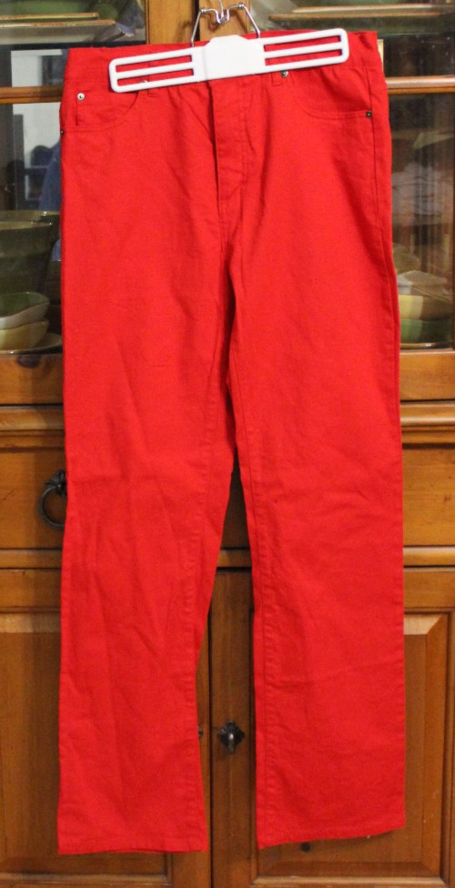 Focus Life Style Women Size 10 Red Pants 97%Cotton 3%Spandex Waist 30×31 Inseam